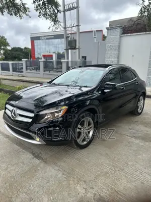 Mercedes-Benz GLA 250 2016 Black