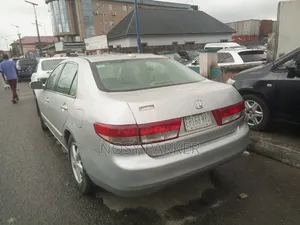Honda Accord 2.0 Comfort 2005 Silver