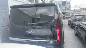 Ford Tourneo 2025 Black
