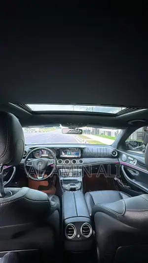 Mercedes-Benz E300 2018 Black