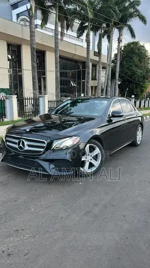 Mercedes-Benz E300 2018 Black