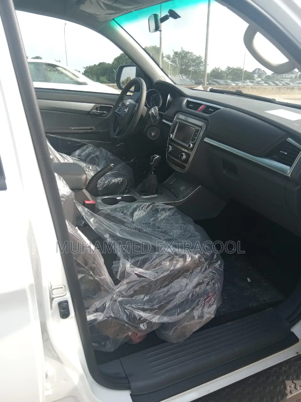 New JAC T8 2026 White