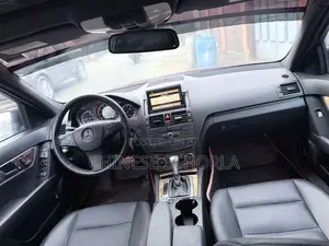 Mercedes-Benz C350 2008 Red