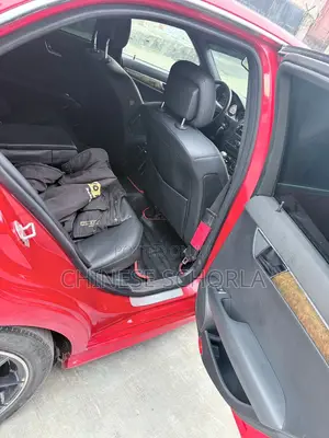 Mercedes-Benz C350 2010 Red