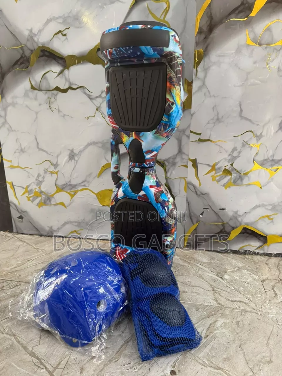 6.5inch Smart Hoverboard With Protective Helmet Gears