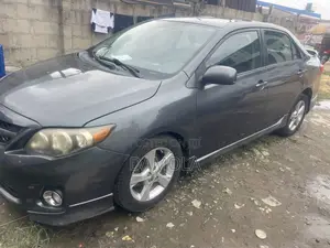 Toyota Corolla 2012