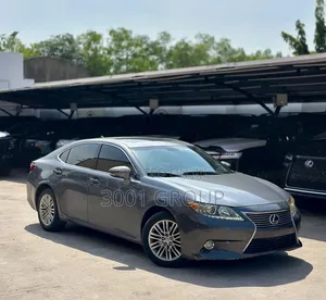 Lexus ES 2013 Silver