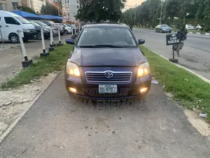 Toyota Avensis 2008 Blue