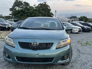 Toyota Corolla 2010 Green