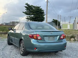 Toyota Corolla 2010 Green