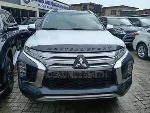 Mitsubishi Pajero 2023 Gray