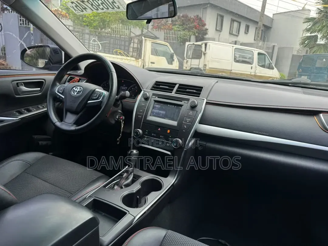 Toyota Camry 2017 Black