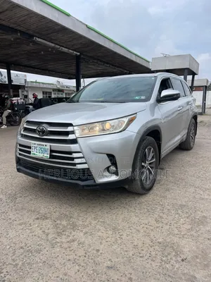 Toyota Highlander 2019 Silver