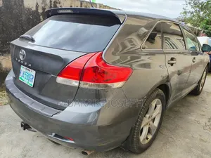 Toyota Venza V6 2009 Gray
