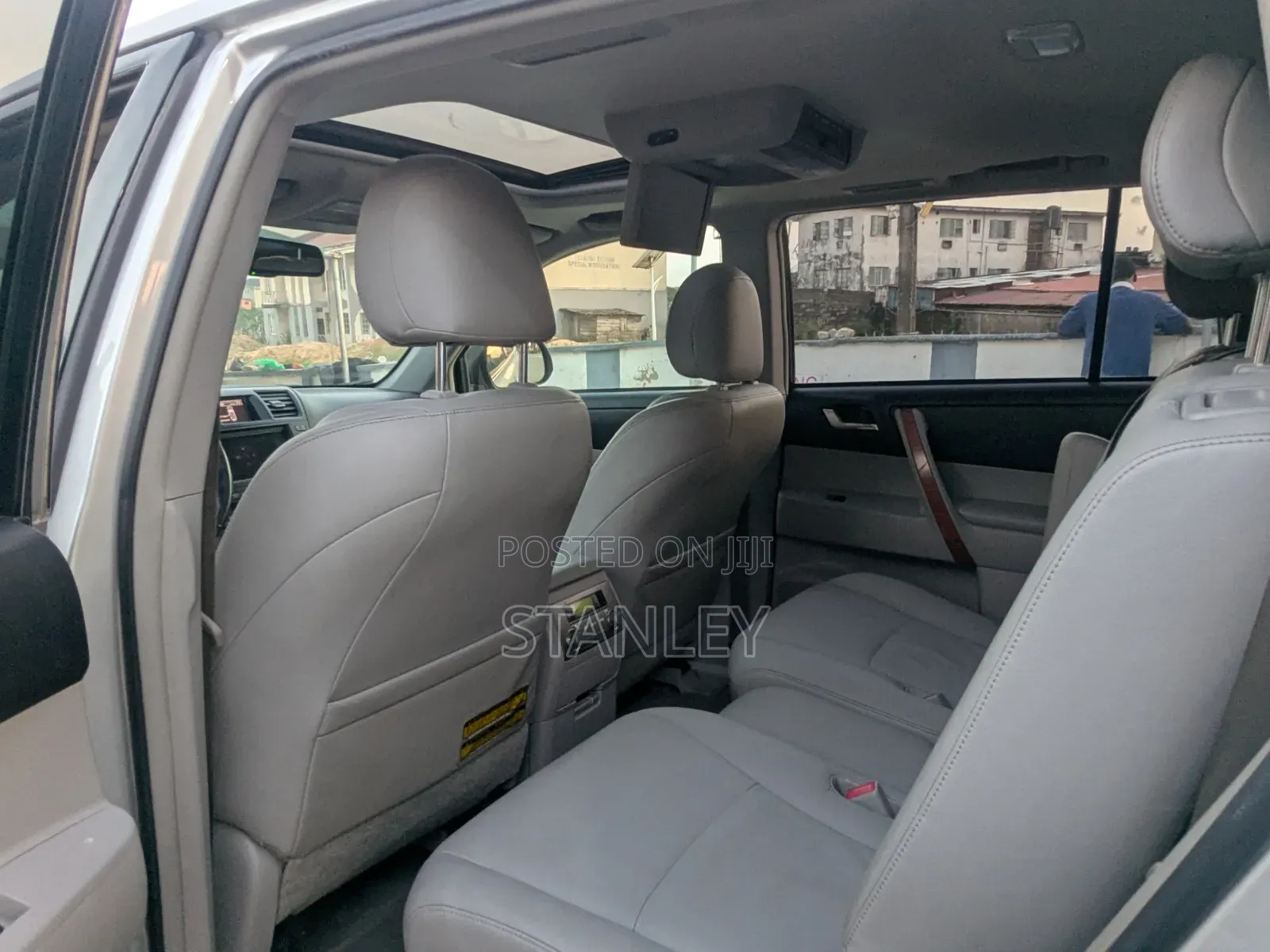 Toyota Highlander 2010 Silver