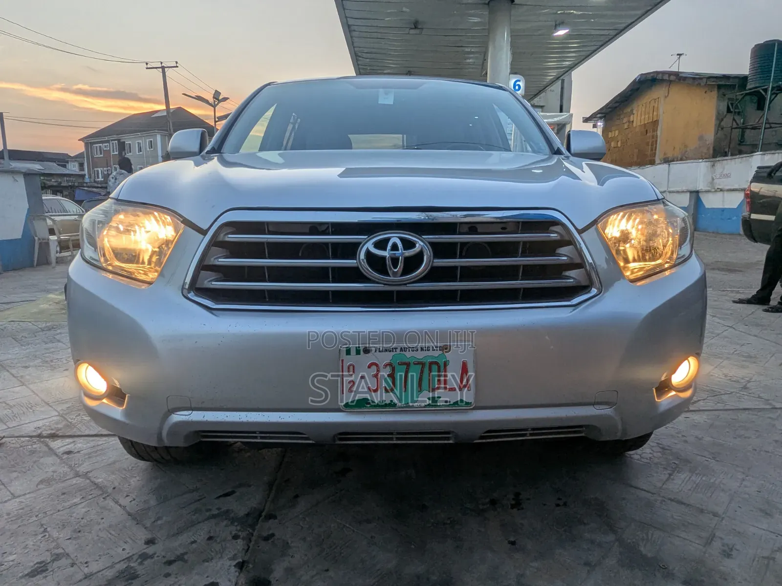 Toyota Highlander 2010 Silver