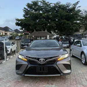 Toyota Camry 2019 Gray