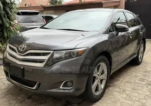 Toyota Venza XLE 2009 Gray