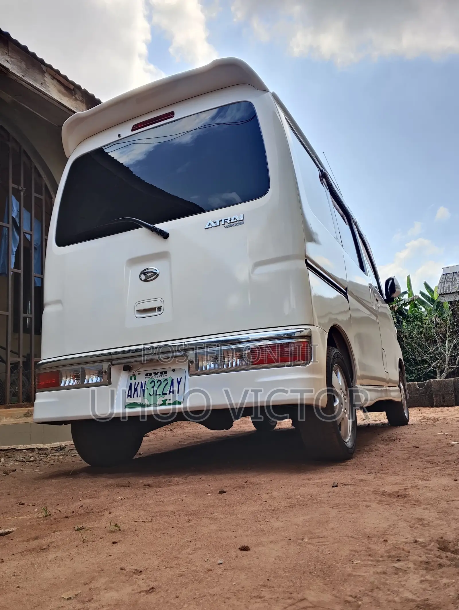 Daihatsu Hijet 2012 White