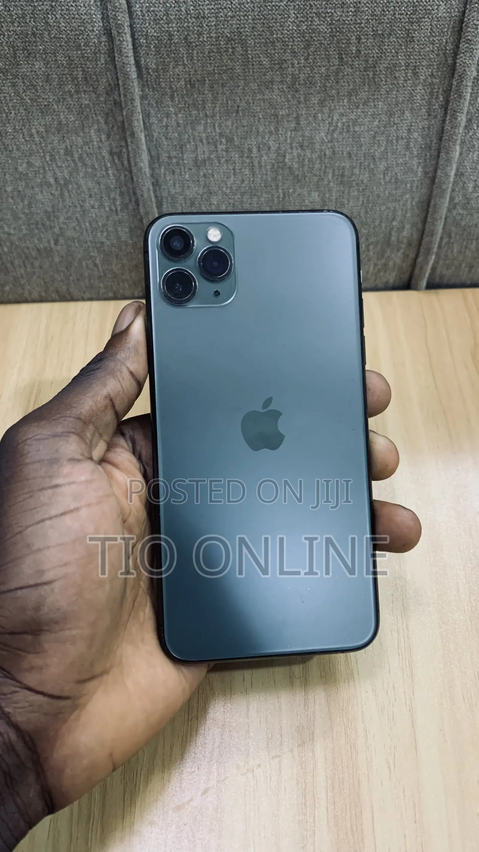 Apple iPhone 11 Pro Max 64 GB Green