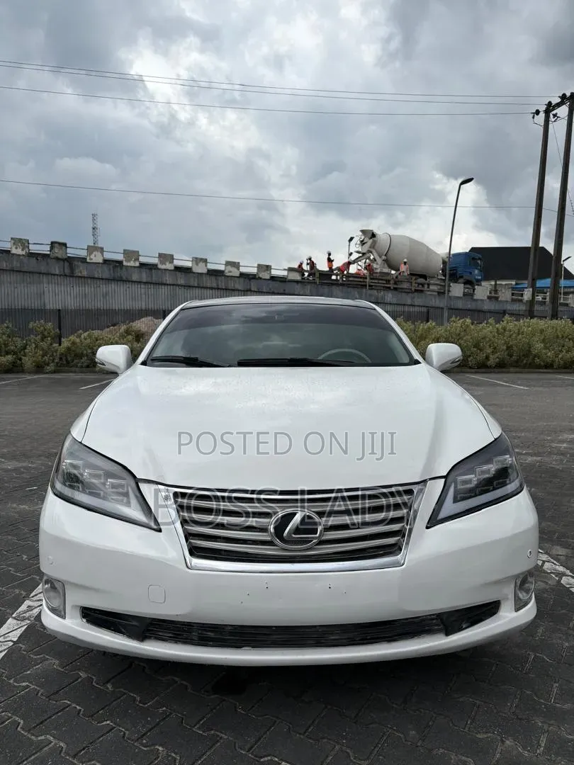 Lexus ES 350 2011 White