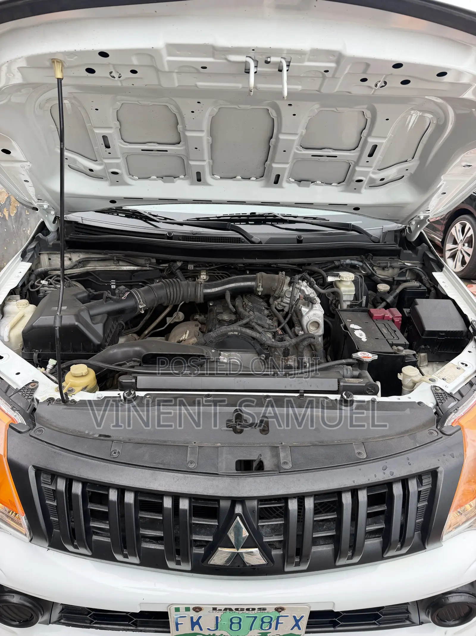 Mitsubishi L200 2018 White
