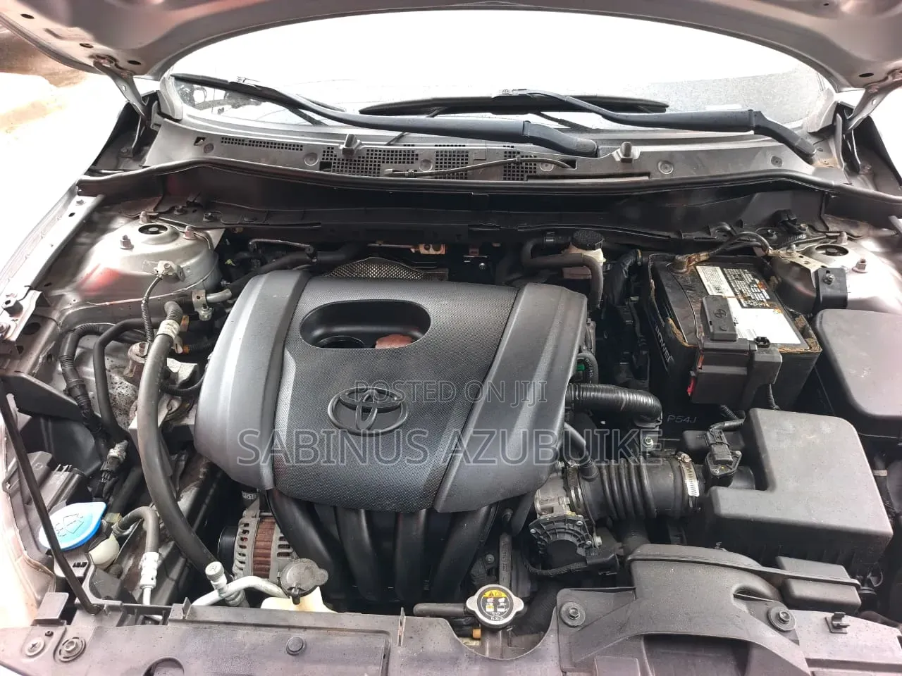 Toyota Yaris 2018 Silver