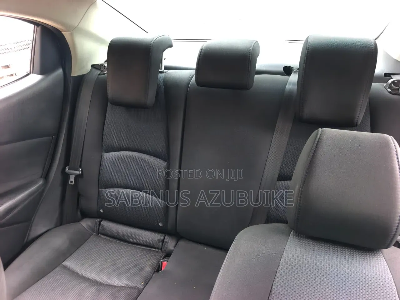Toyota Yaris 2018 Silver
