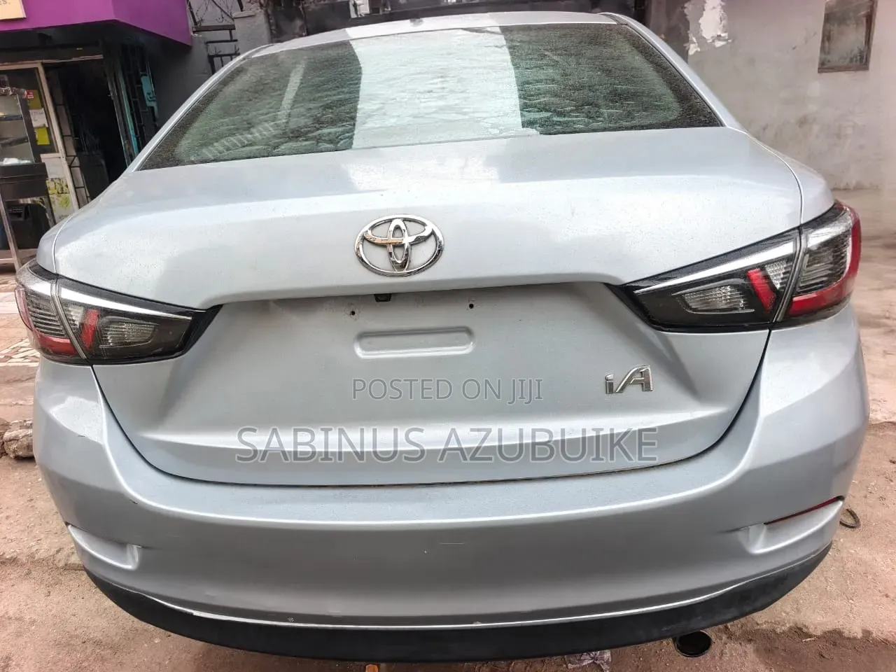 Toyota Yaris 2018 Silver