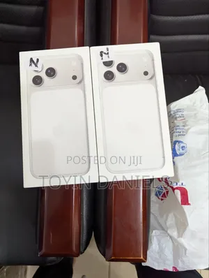 New Apple iPhone 17 Pro Max 256 GB White