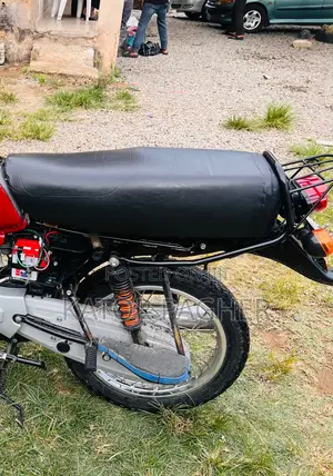 Bajaj Boxer 2025 Red