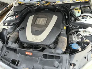 Mercedes-Benz C300 2011 White
