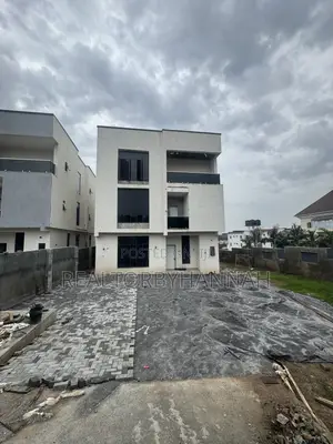New Built 5 Bedrooms Stand Along Duplex With Attached Bq