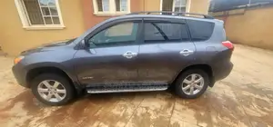 Toyota RAV4 Limited 2008 Gray