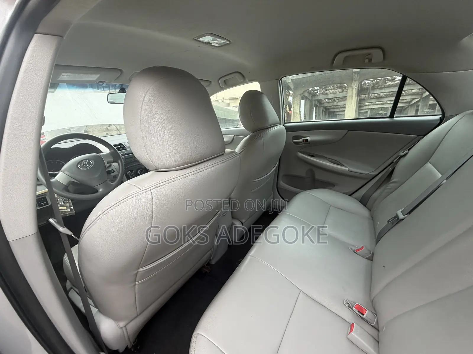 Toyota Corolla 2010 Silver