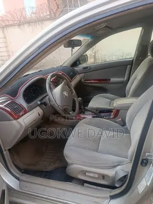 Toyota Camry 2006 Gold