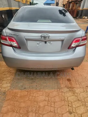 Toyota Camry 2011 Silver