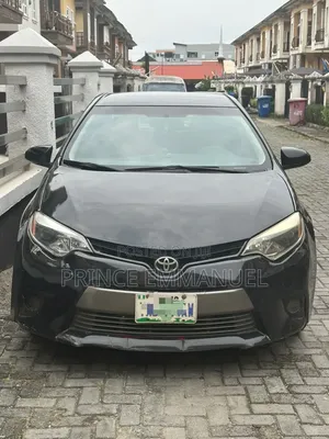 Toyota Corolla 2015 Black
