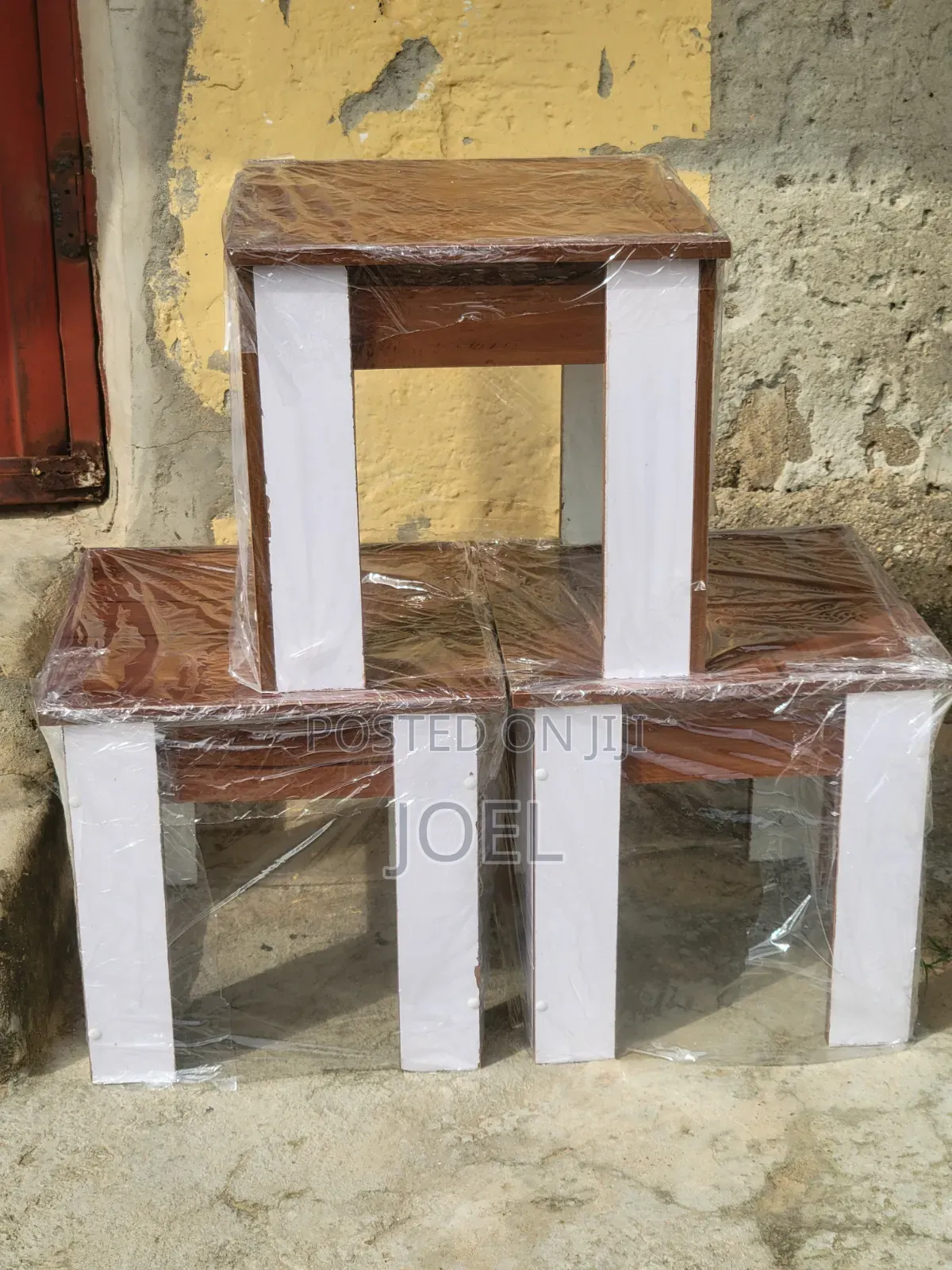 Izzy Furniture