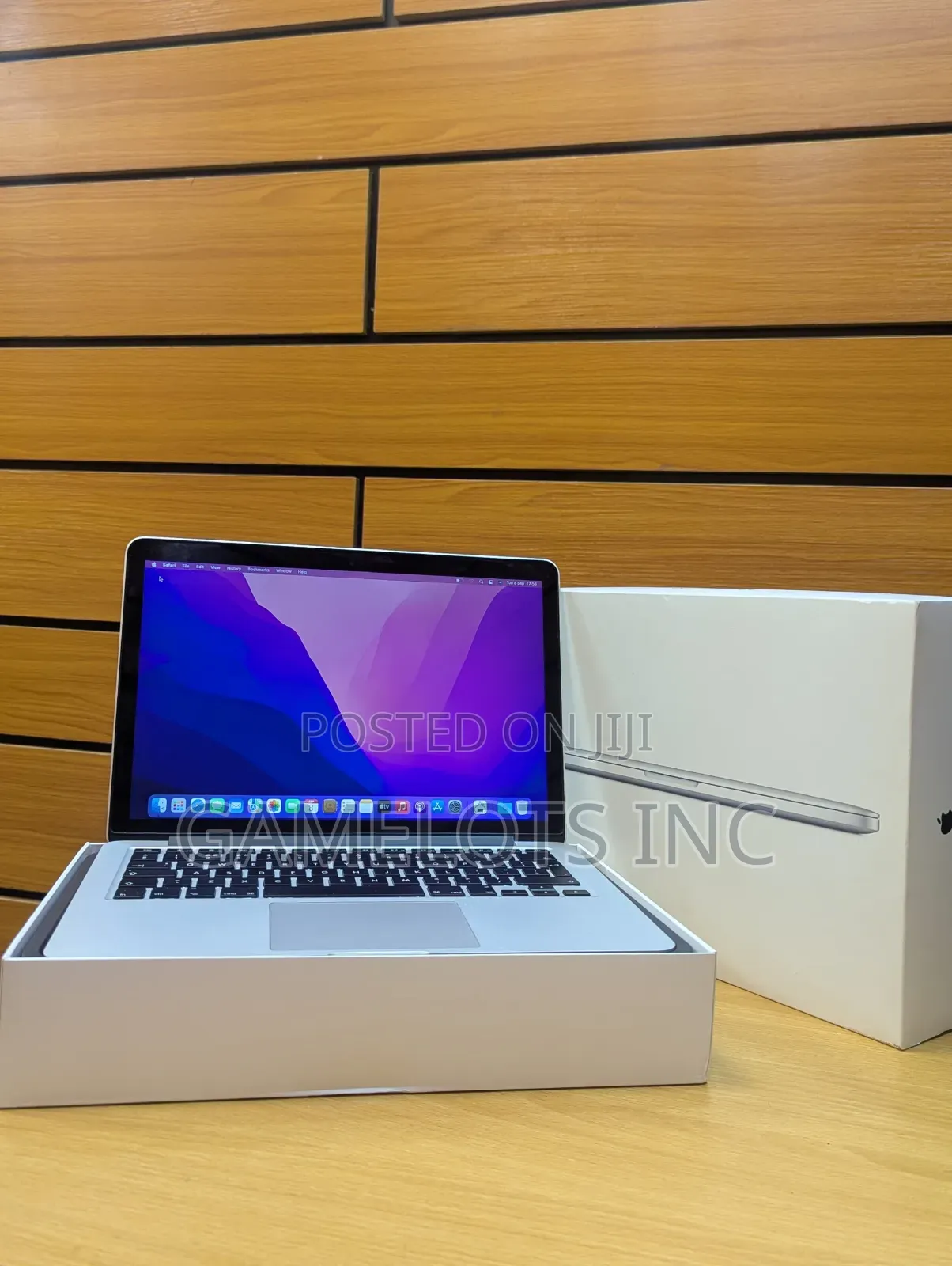 Laptop Apple MacBook Pro 2015 8GB Intel Core i5 SSD 512GB