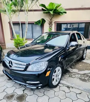 Mercedes-Benz C300 2008 Black