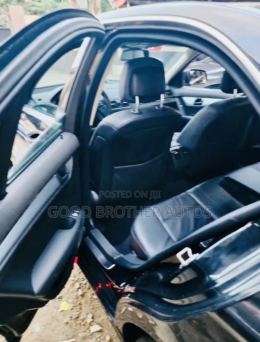 Mercedes-Benz C300 2008 Black