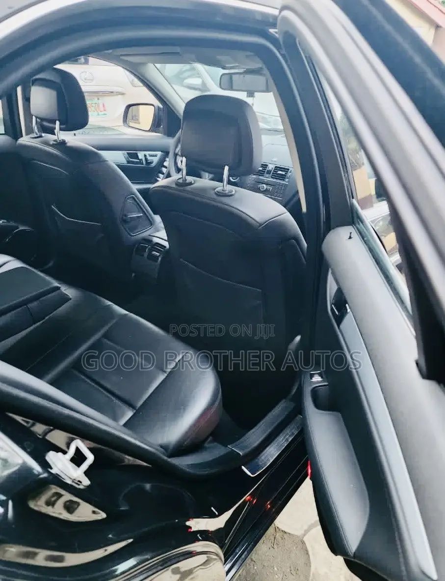 Mercedes-Benz C300 2008 Black