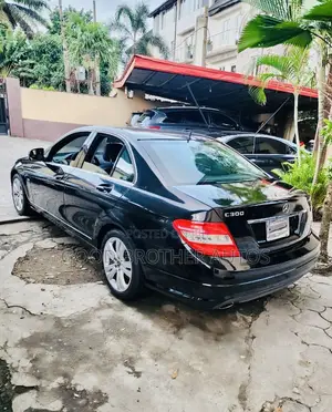 Mercedes-Benz C300 2008 Black