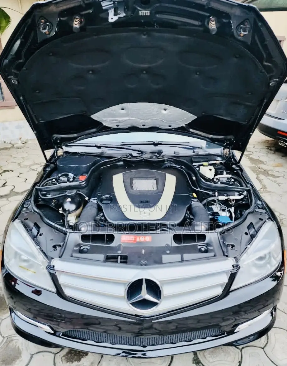 Mercedes-Benz C300 2008 Black