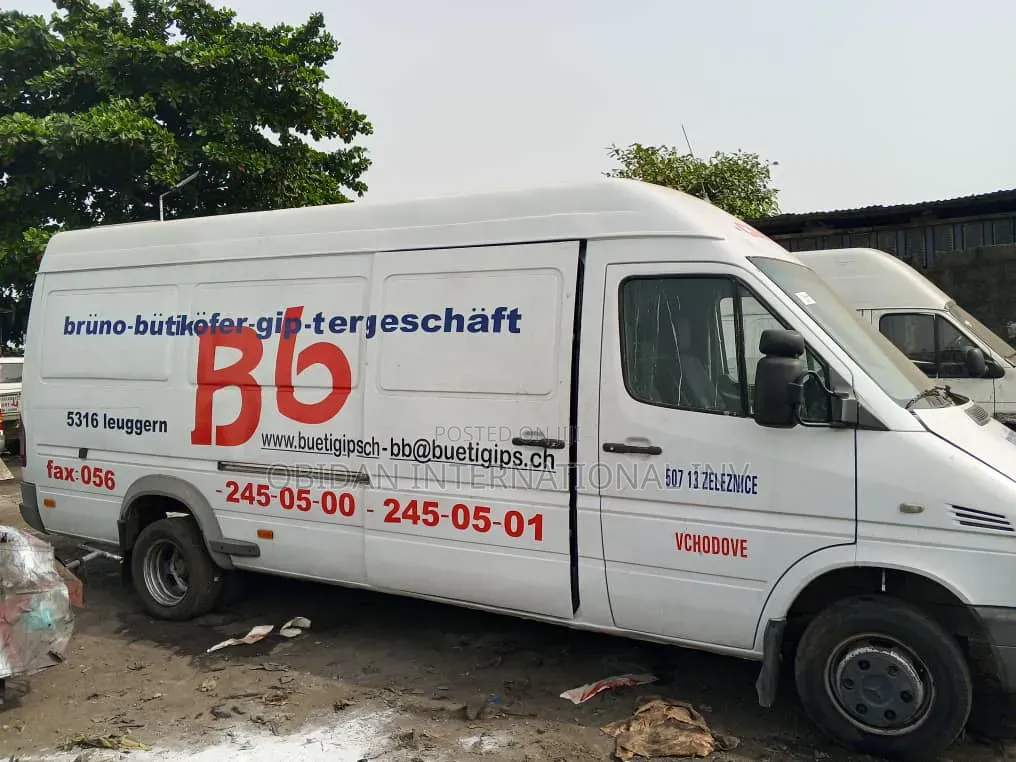 Mercedes-Benz Sprinter 2003 White