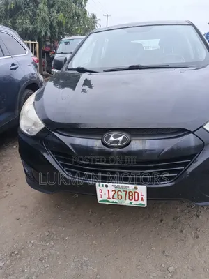 Hyundai Tucson 2012 Black