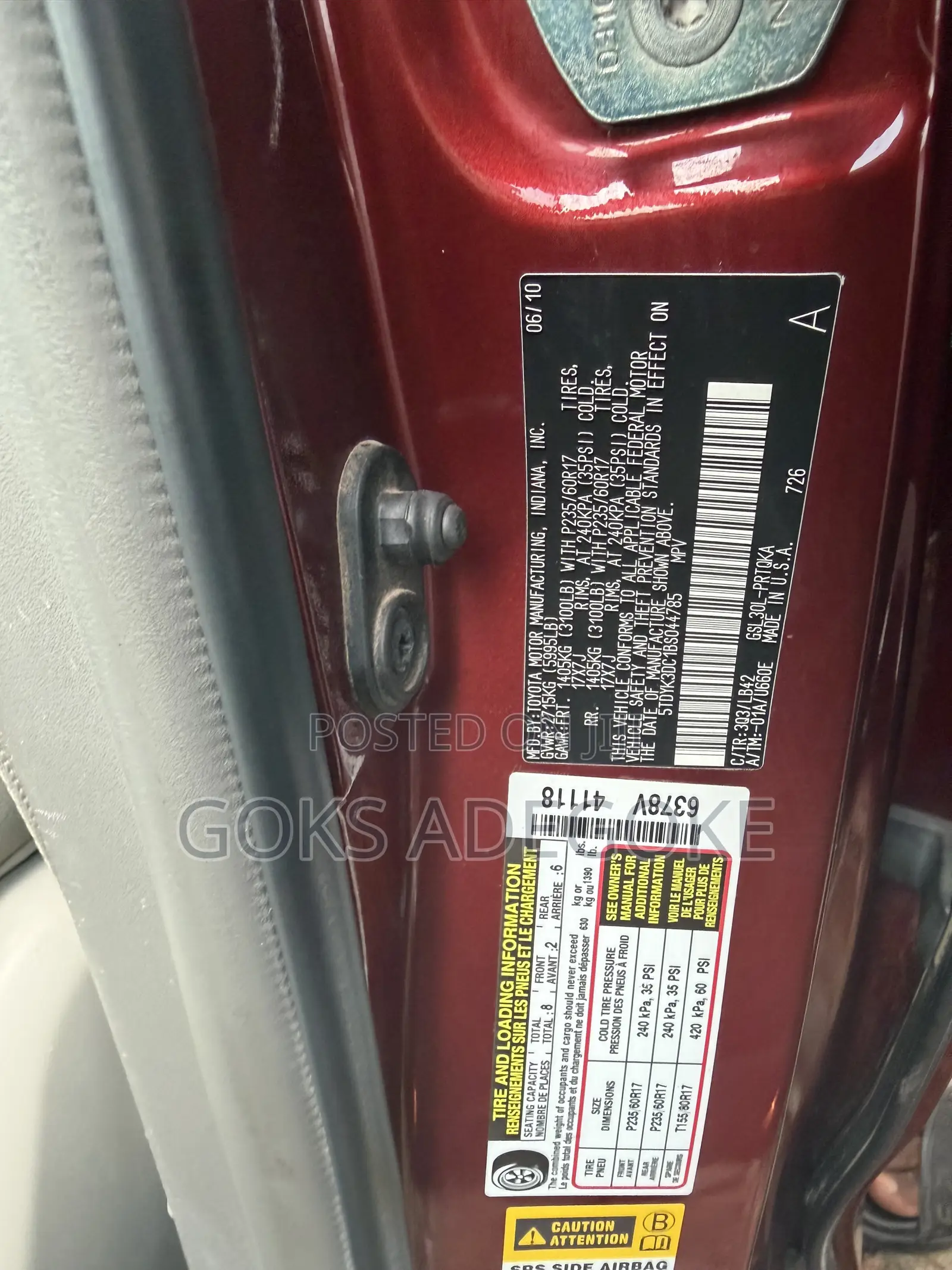 Toyota Sienna 2011 Red