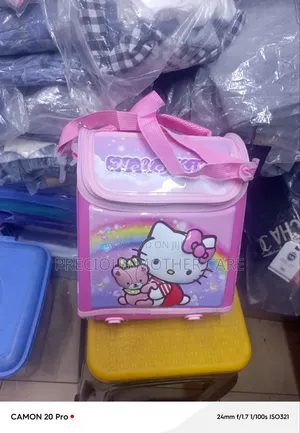 Girls Characters Lunch Bag