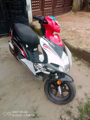 Honda Gold Wing 2023 Red
